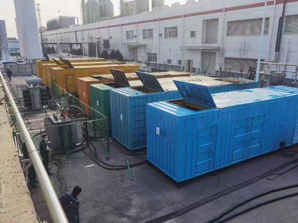 和林格尔380V和690V电压的电缆线相同吗？
