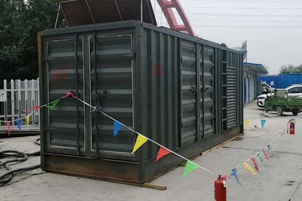 和林格尔发电机租赁空气滤清器多久更换一次?